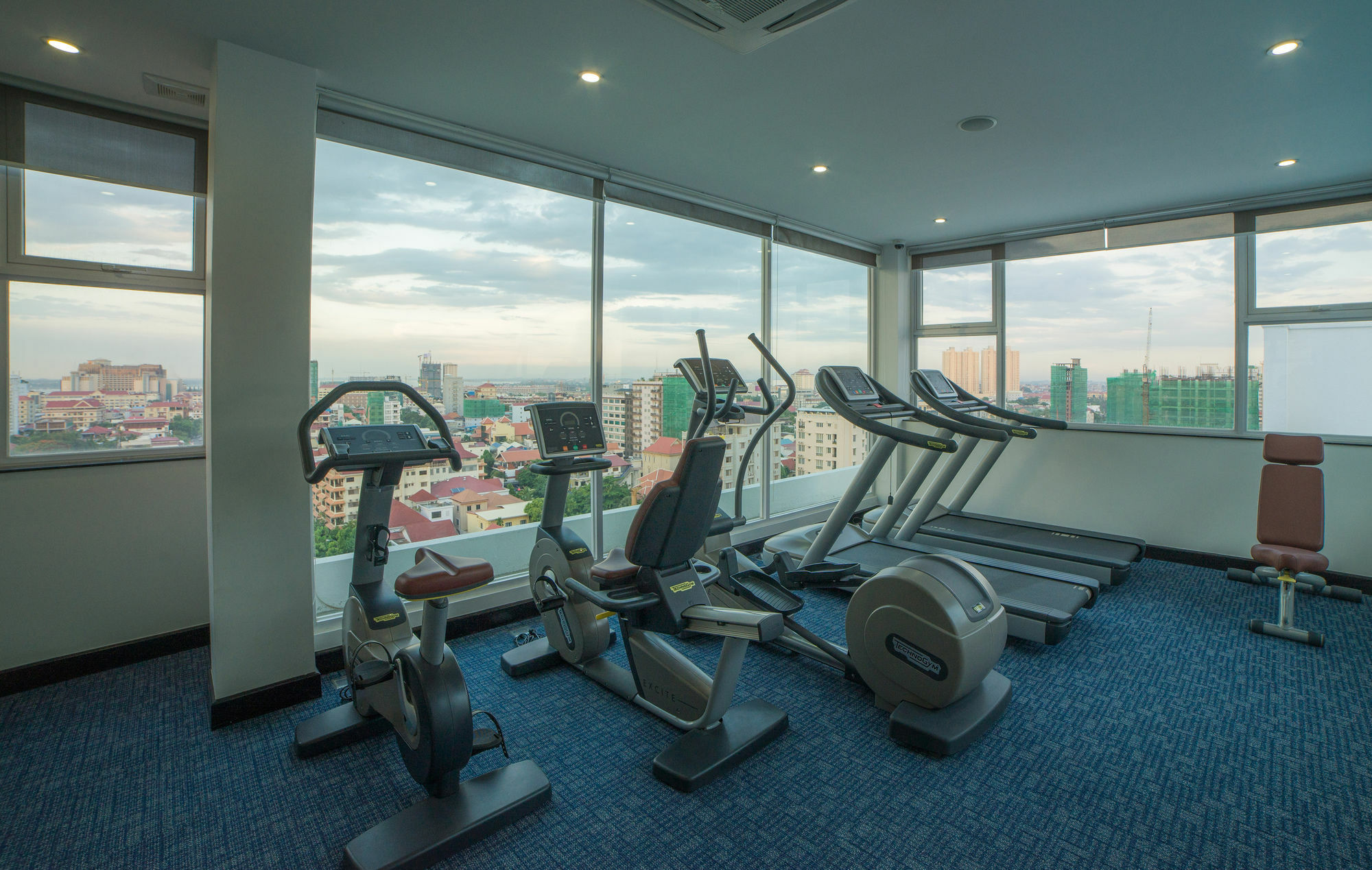 Phnom Penh Katari Hotel Dış mekan fotoğraf